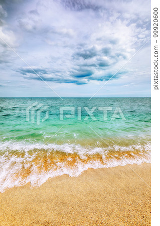 Astonishing view on Vignanotica beach on the coast of Gargano National park 99920600