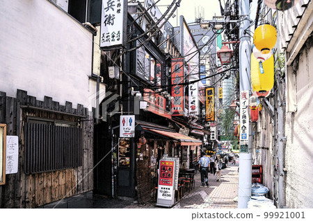 東京新宿歌舞伎町街景圖 東京新宿歌舞伎町街景圖 99921001