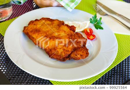 Ljubljana steak Ljubljana steak 99925564