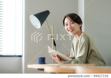 商業女性休閒 99927156