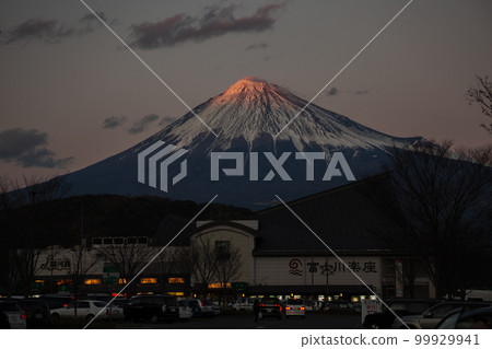 Mt. Fuji at sunset Mt. Fuji at sunset 99929941