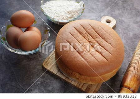 baking cake with ingredient on black background, 99932318