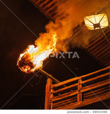 Traditional events that bring spring to the ancient capital of Nara 2023 Todaiji Nigatsu-do Omizutori (Shuni-e) Otaimatsu ⑫ Traditional events that bring spring to the ancient capital of Nara 2023 Todaiji Nigatsu-do Omizutori (Shuni-e) Otaimatsu ⑫ 99933490