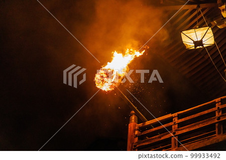 Traditional events that bring spring to the ancient city of Nara 2023 Todaiji Nigatsu-do Omizutori (Shuni-e) Otaimatsu ⑭ Traditional events that bring spring to the ancient city of Nara 2023 Todaiji Nigatsu-do Omizutori (Shuni-e) Otaimatsu ⑭ 99933492