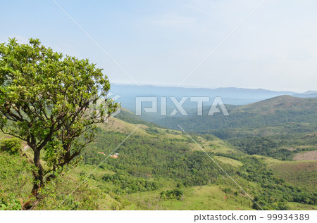 Kuduremukh mountain range, India Kuduremukh mountain range, India 99934389