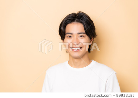 年輕男子的美麗 99938185