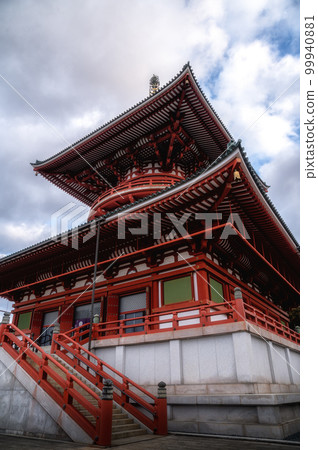 Narita City, Chiba Prefecture Early morning at Naritasan Shinshoji Temple 99940881
