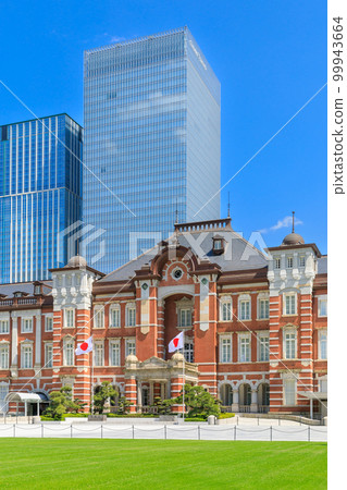 Tokyo station _ superb view of Marunouchi station building 99943664