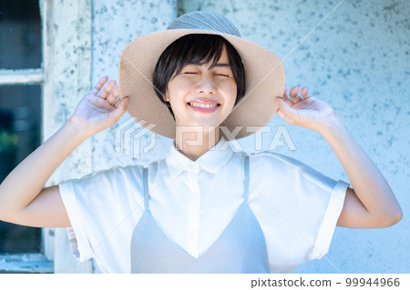 草帽婦女 99944966