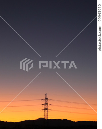 Evening scenery of Mount Fuji and a tower Evening scenery of Mount Fuji and a tower 99945930