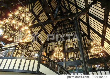 Tudor style hotel interior Tudor style hotel interior 99948454