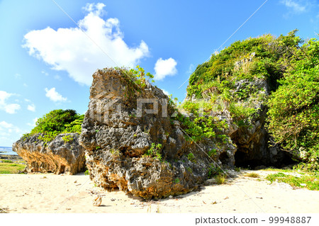 Gushigashirahama / Gushichan Beach (Yaese Town, Okinawa Prefecture) [March 2023] 99948887