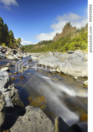 Taburiente River and Walls Towers, Caldera de Taburiente National Park, Spain Taburiente River and Walls Towers, Caldera de Taburiente National Park, Spain 99948966