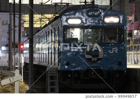 Spring 2023: Wadamisaki Line 103 series (Hyogo ⇔ Wadamisaki) just before retirement 99949657