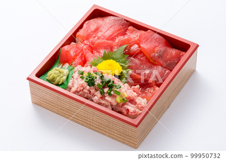 Tuna and Negitoro Seafood Bento Tuna and Negitoro Seafood Bento 99950732