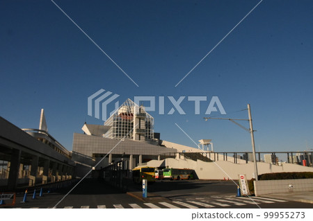 Harumi Passenger Ship Terminal (second generation) / Harumi, Chuo-ku, Tokyo 99955273