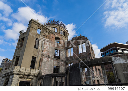 日本廣島縣廣島市廣島和平紀念原子彈爆炸圓頂 99956607