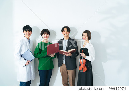 A group of college students and vocational school students from various faculties Humanities, Science, Arts, IT 99959074