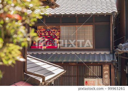 春天的足助町，中馬人偶<愛知縣豐田市> 99963261