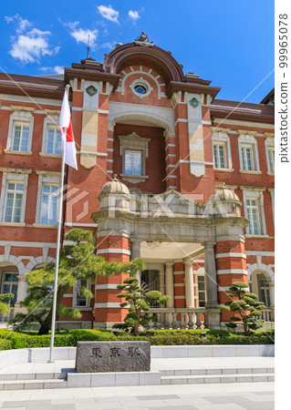 Tokyo station _ superb view of Marunouchi station building Tokyo station _ superb view of Marunouchi station building 99965078