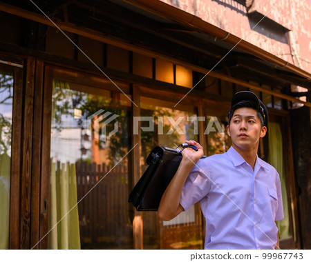 A cool high school boy who feels the times A cool high school boy who feels the times 99967743