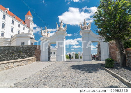 Historical entrance gate to Bratislava Castle in capital of Slovakia. 99968286