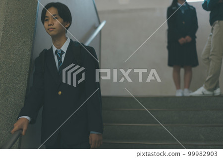 junior high school student, junior high student, middle school student 99982903