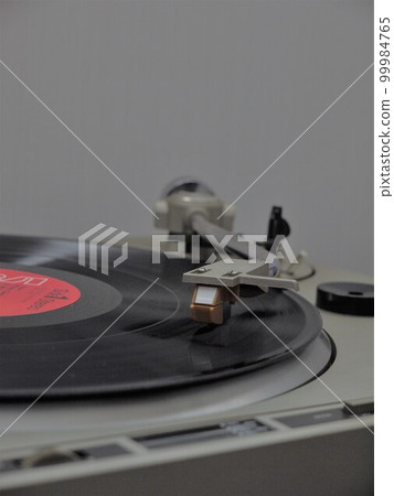 Everyday listening to music with an analog record player 99984765