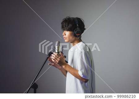 Male vocalist list 99986210