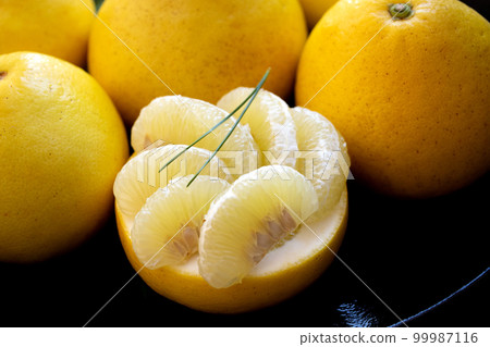 Pomelo from Kochi(1) Pomelo from Kochi(1) 99987116