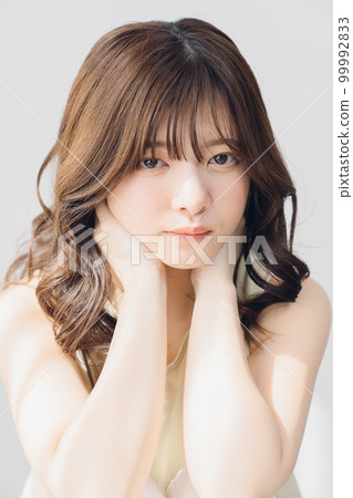 天生麗質的女人 天生麗質的女人 99992833