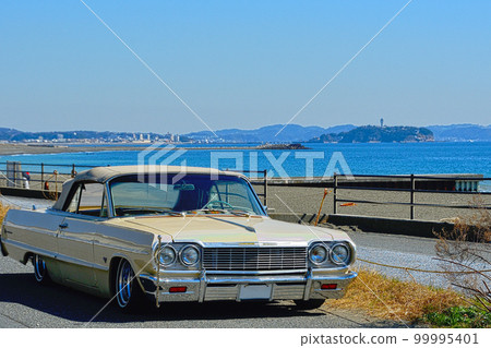 Old American car and Enoshima (HDR synthesis) Old American car and Enoshima (HDR synthesis) 99995401