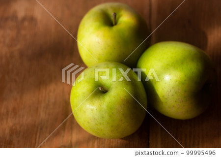 Yellow green apple Orin 99995496