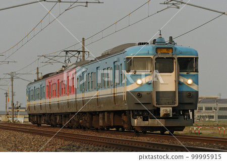 北陸本線三河～加賀笠間JR西415系800系C10編隊（金澤） 99995915