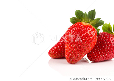 Red ripe strawberry fruits Red ripe strawberry fruits 99997899