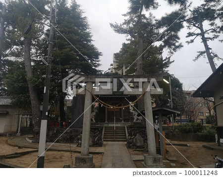 市川市新田春日神社境內 100011248