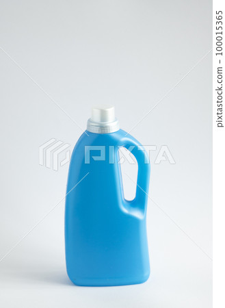 Blue plastic liquid detergent bottle isolated on white background. Laundry container, merchandise template. Product design. Mock up. 100015365