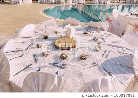 Wedding decorations for table 100017081