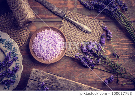 Lavender bath salt 100017798