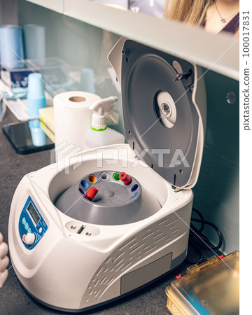 Modern equipment in the biochemical laboratory Modern equipment in the biochemical laboratory 100017831