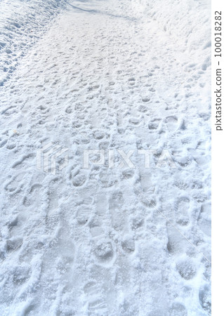 Snow road Thaw road Thaw road Thaw road Snow road Thaw road Thaw road Thaw road 100018282