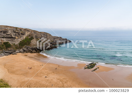 Antuerta Beach. Beach surrounded by cliffs and very popular for surfers 100023829