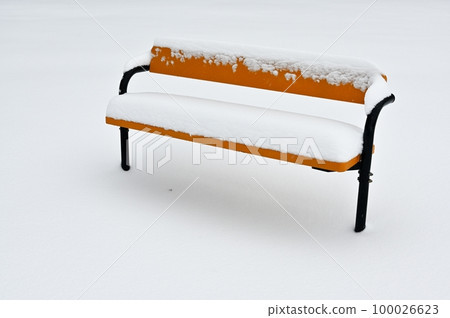 bench covered with snow, minimalist photography bench covered with snow, minimalist photography 100026623