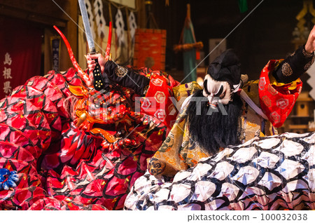 Iwami Kagura Orochi Iwami Kagura Orochi 100032038