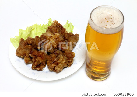 冰鎮啤酒和炸雞 冰鎮啤酒和炸雞 100035909