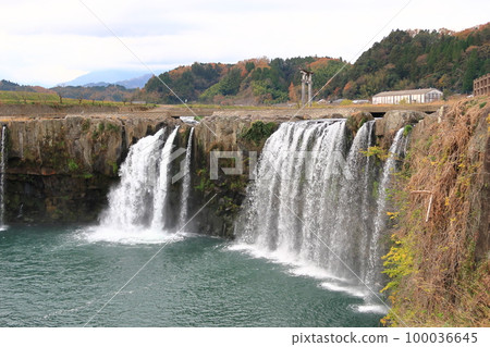 Scenery of Harajiri Falls Scenery of Harajiri Falls 100036645