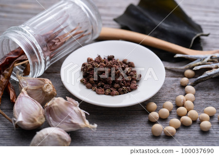 日本胡椒香料 100037690