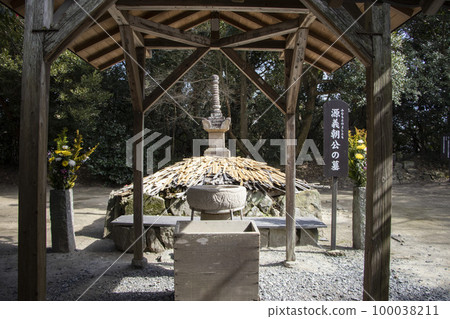 源義智之墓 野間大坊 源義智之墓 野間大坊 100038211