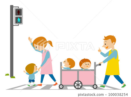 Traffic safety Nursery school children crossing the pedestrian crossing 100038254