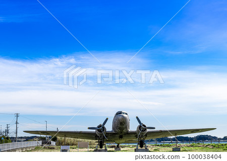 靜岡縣濱松市濱名湖畔保存的道格拉斯 DC-3 飛機 100038404